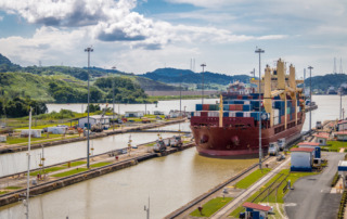Ship,Crossing,Panama,Canal,At,Miraflores,Locks,-,Panama,City,